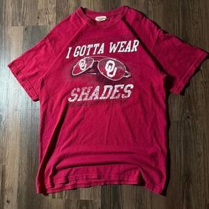 Vintage University of Oklahoma Sooners T Shirt Red Medium‎ OU Shades